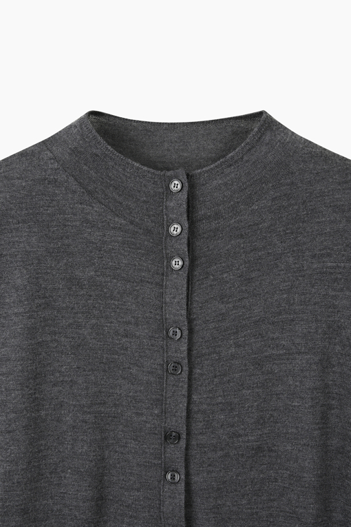 https://img.benettonmall.com/PARTS/KS/26F/SAKC31661GR_MB_D2.jpg?cb=1789983961