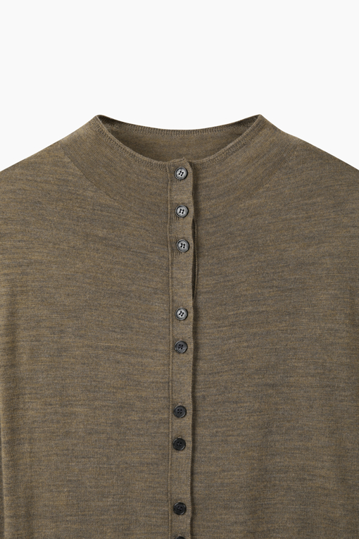 https://img.benettonmall.com/PARTS/KS/26F/SAKC31661MW_MB_D2.jpg?cb=1789983961