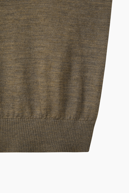 https://img.benettonmall.com/PARTS/KS/26F/SAKC31661MW_MB_D4.jpg?cb=1789983961