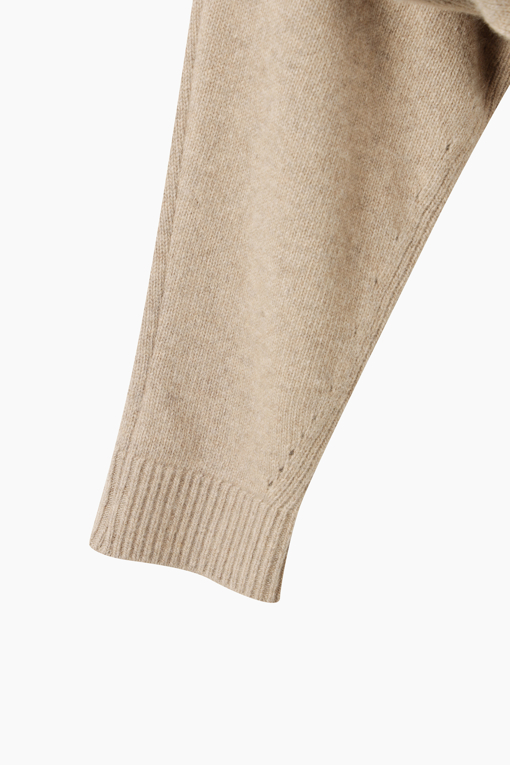 https://img.benettonmall.com/PARTS/KS/26F/SAKC35661BG_MB_D3.jpg?cb=1789983961