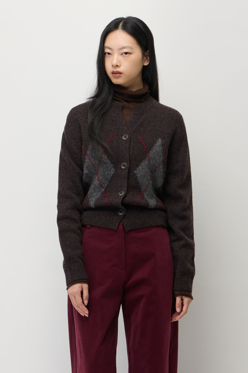 https://img.benettonmall.com/PARTS/KS/26F/SAKC38661BR_MB_M0.jpg?cb=1793028892