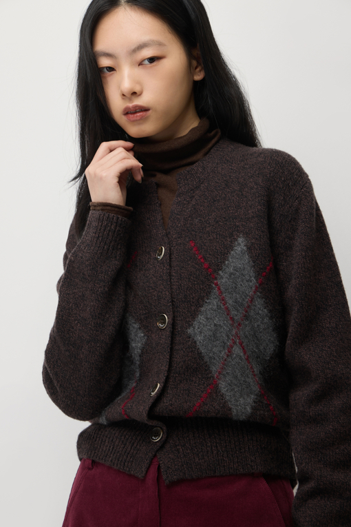 https://img.benettonmall.com/PARTS/KS/26F/SAKC38661BR_MB_M3.jpg?cb=1793028892