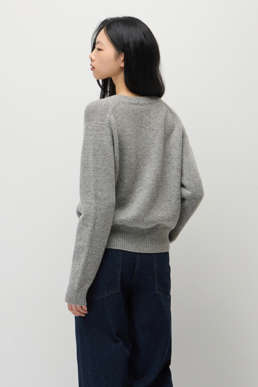 https://img.benettonmall.com/PARTS/KS/26F/SAKC38661GR_MB_M2.jpg?cb=1793028892