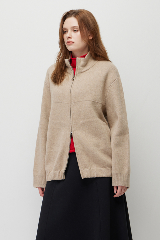 https://img.benettonmall.com/PARTS/KS/26F/SAKC40661ME_MB_M1.jpg?cb=1790808094