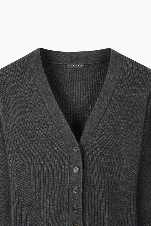 https://img.benettonmall.com/PARTS/KS/26F/SAKC42661DG_MB_D2.jpg?cb=1789983961