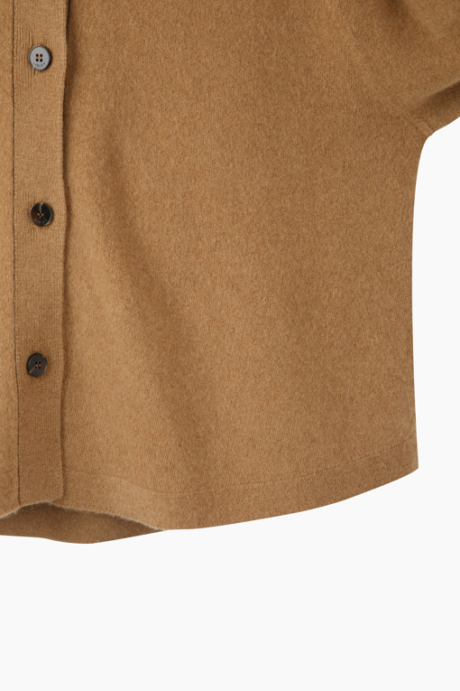 https://img.benettonmall.com/PARTS/KS/26F/SAKC43661CA_MB_D4.jpg?cb=1789983961