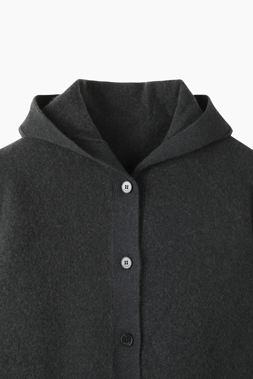 https://img.benettonmall.com/PARTS/KS/26F/SAKC43661DG_MB_D2.jpg?cb=1789983961