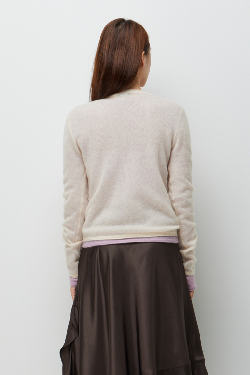 https://img.benettonmall.com/PARTS/KS/26F/SAKC44661IV_MB_M2.jpg?cb=1789983961