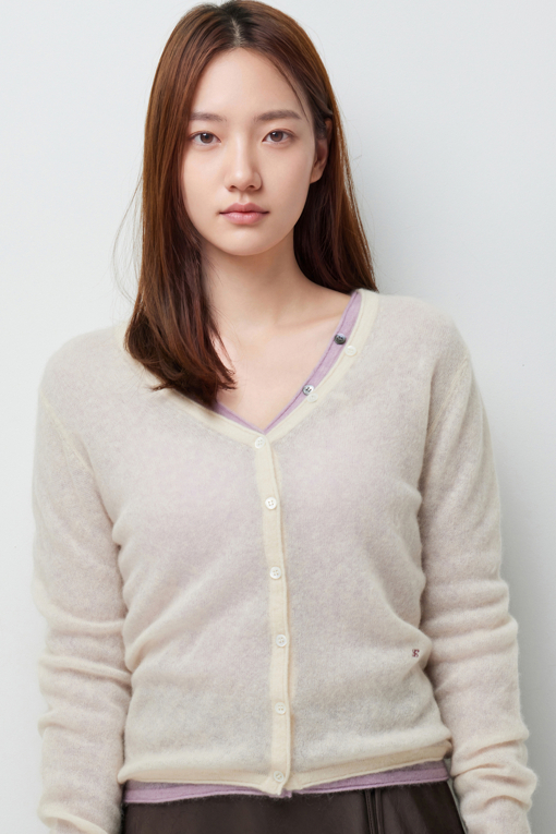 https://img.benettonmall.com/PARTS/KS/26F/SAKC44661IV_MB_M3.jpg?cb=1789983961