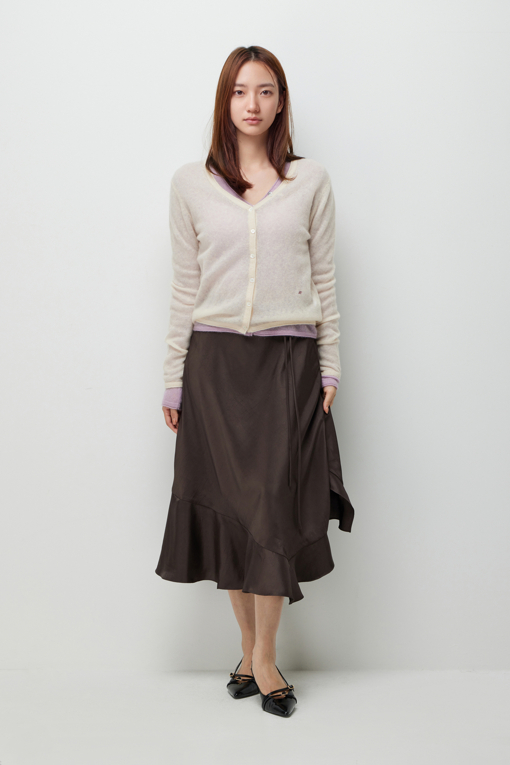 https://img.benettonmall.com/PARTS/KS/26F/SAKC44661IV_MB_M5.jpg?cb=1789983961