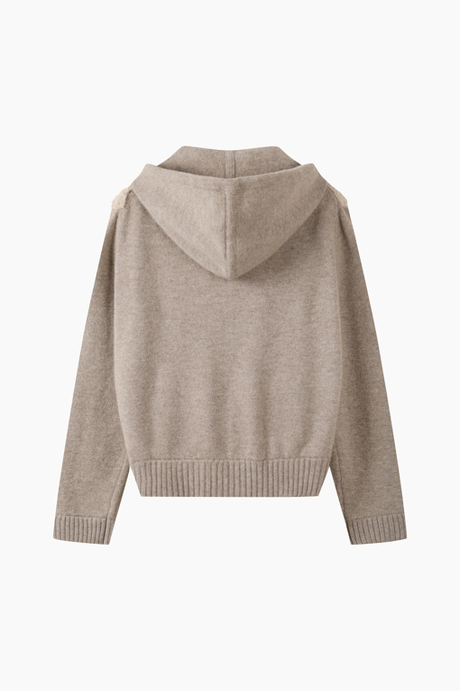 https://img.benettonmall.com/PARTS/KS/26F/SAKC48661BG_MB_D1.jpg?cb=1793028892