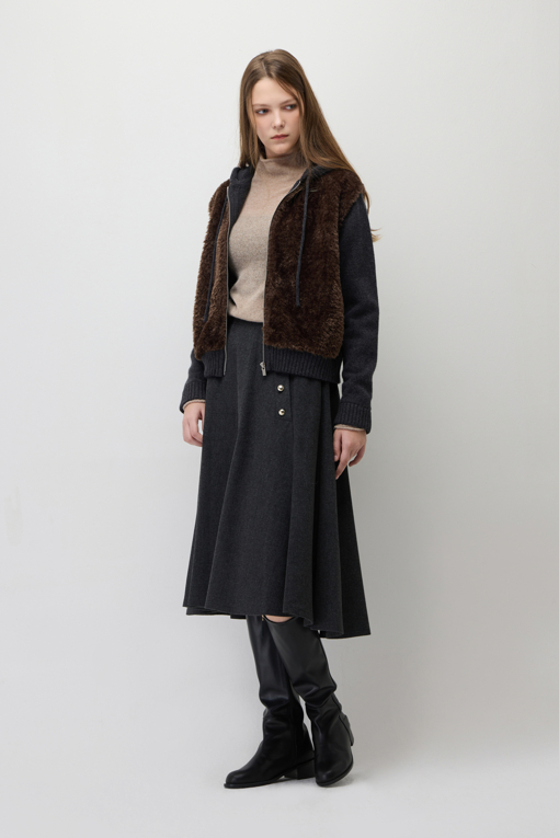https://img.benettonmall.com/PARTS/KS/26F/SAKC48661CG_MB_M5.jpg?cb=1793028892
