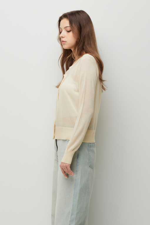 https://img.benettonmall.com/PARTS/KS/26F/SAKC72641LY_MB_D1.jpg?cb=1789410927