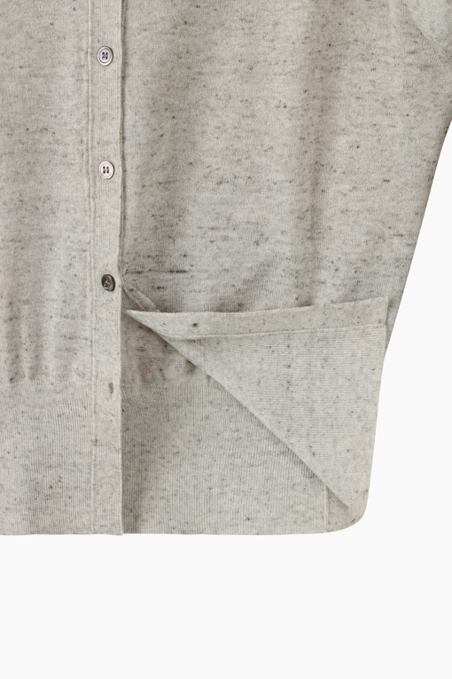 https://img.benettonmall.com/PARTS/KS/26F/SAKC73641LG_MB_D15.jpg?cb=1792113748