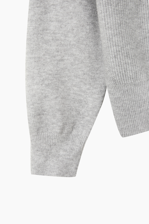 https://img.benettonmall.com/PARTS/KS/26F/SAKC81661GR_MB_D4.jpg?cb=1790808094