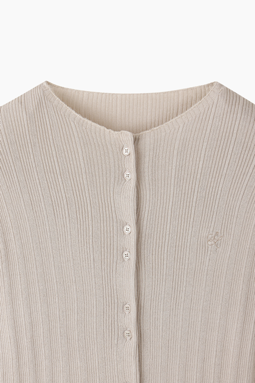 https://img.benettonmall.com/PARTS/KS/26F/SAKCE1641BE_MB_D12.jpg?cb=1787100377