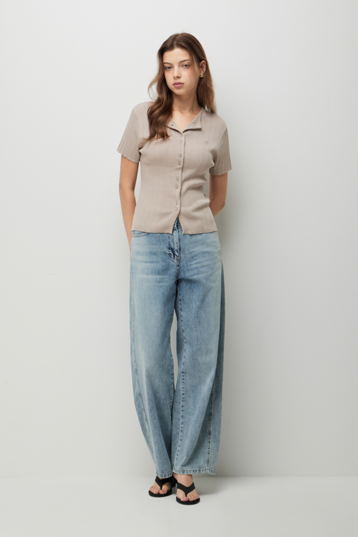 https://img.benettonmall.com/PARTS/KS/26F/SAKCE1641BE_MB_D5.jpg?cb=1787100377