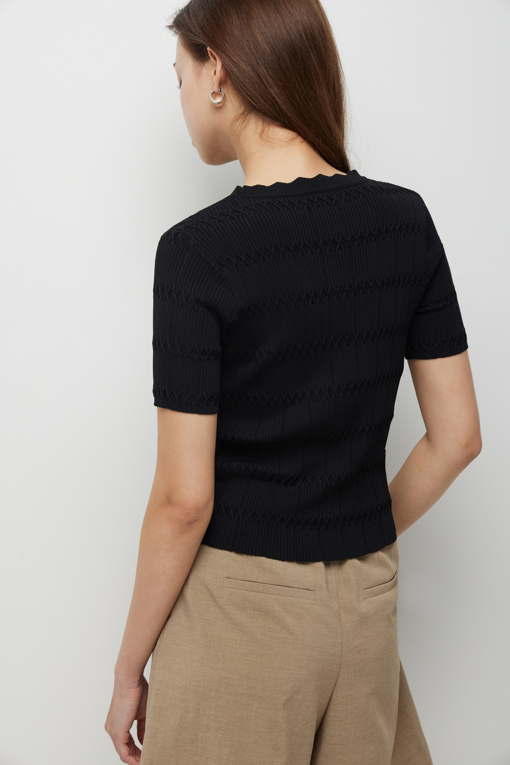 https://img.benettonmall.com/PARTS/KS/26F/SAKCE2641BK_MB_D4.jpg?cb=1787100377