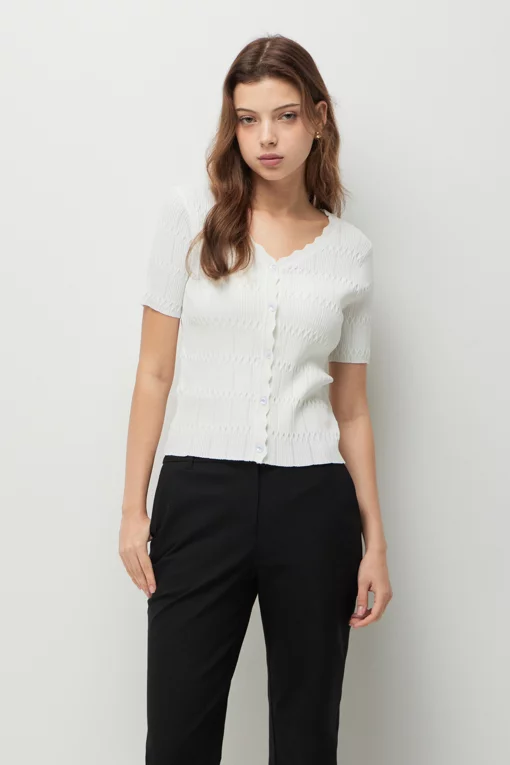 https://img.benettonmall.com/PARTS/KS/26F/SAKCE2641IV_MB.jpg?cb=1787100377