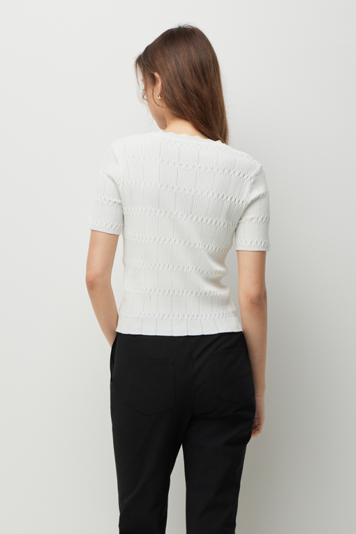 https://img.benettonmall.com/PARTS/KS/26F/SAKCE2641IV_MB_D2.jpg?cb=1787100377