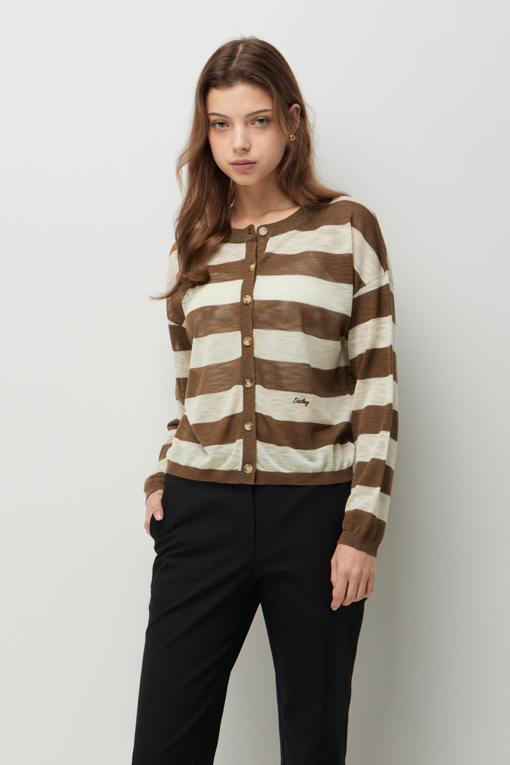 https://img.benettonmall.com/PARTS/KS/26F/SAKCE4641CA_MB_D0.jpg?cb=1787829942