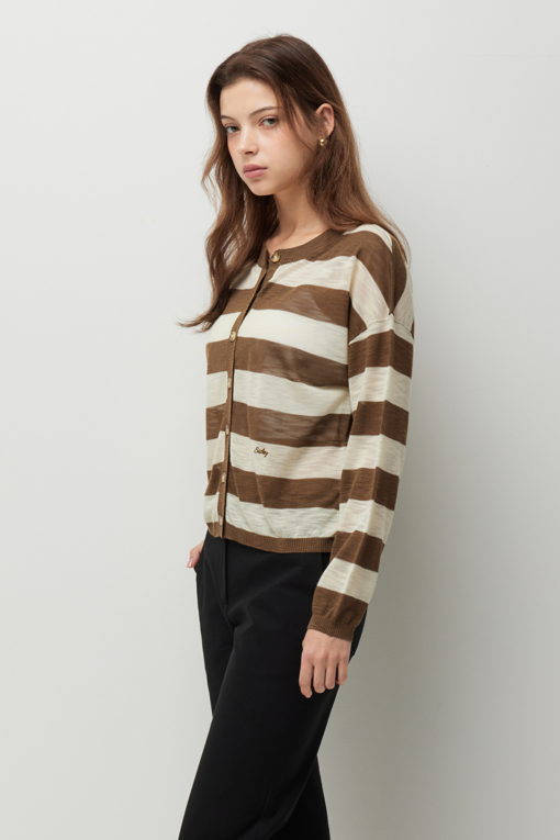 https://img.benettonmall.com/PARTS/KS/26F/SAKCE4641CA_MB_D1.jpg?cb=1787100377