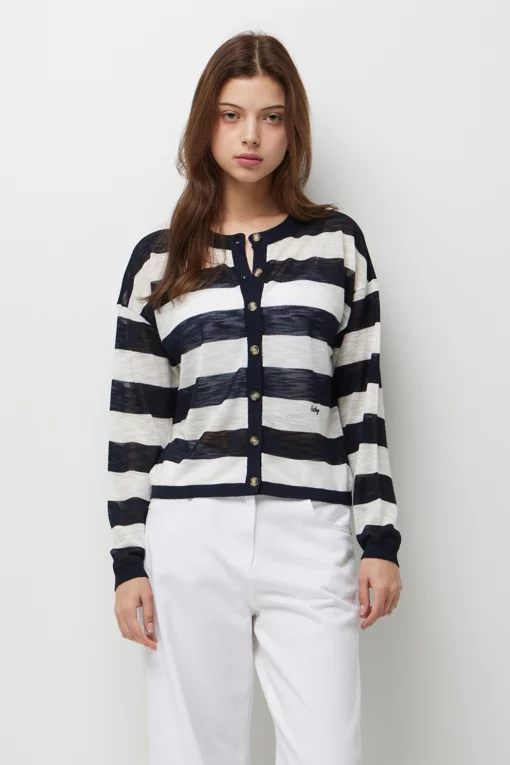 https://img.benettonmall.com/PARTS/KS/26F/SAKCE4641DN_MB.jpg?cb=1787100377