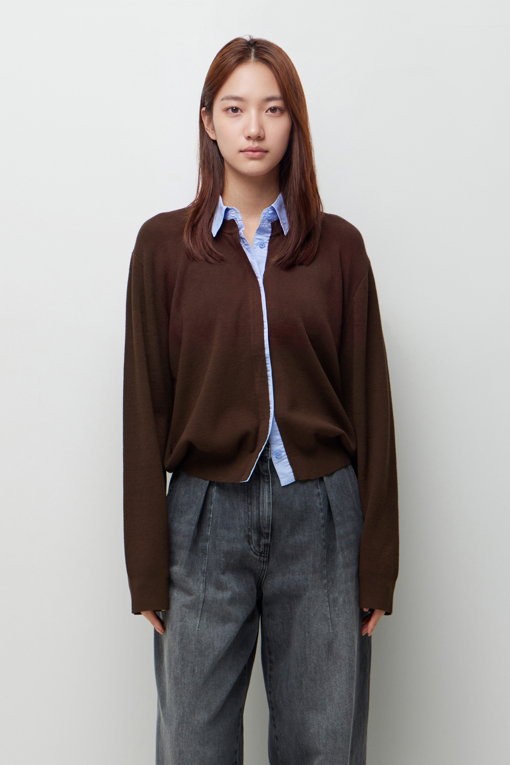 https://img.benettonmall.com/PARTS/KS/26F/SAKCE5641BR_MB_D0.jpg?cb=1787829942