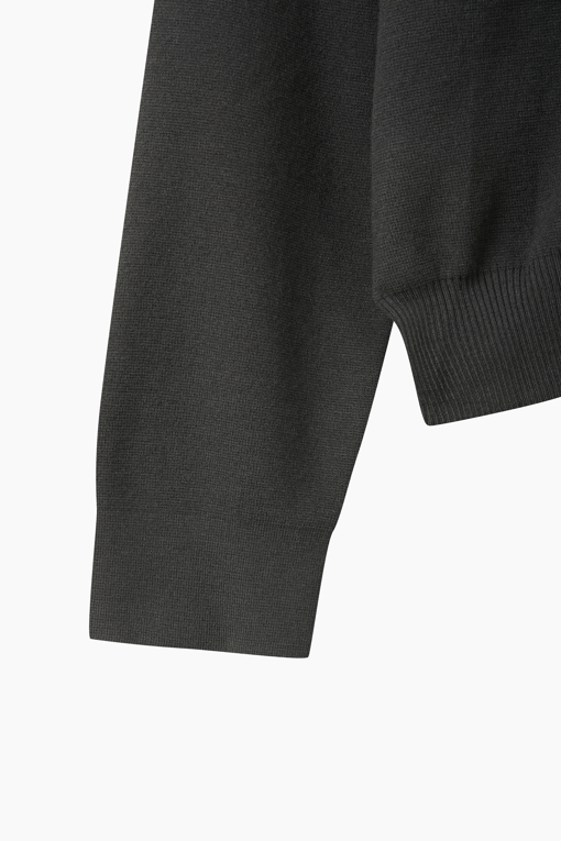https://img.benettonmall.com/PARTS/KS/26F/SAKCE5641DG_MB_D3.jpg?cb=1787100377