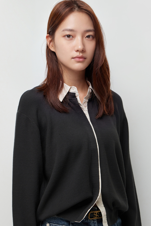 https://img.benettonmall.com/PARTS/KS/26F/SAKCE5641DG_MB_D3.jpg?cb=1787829942
