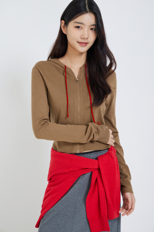 https://img.benettonmall.com/PARTS/KS/26F/SAKCE7661CA_MB_M3.jpg?cb=1792404559