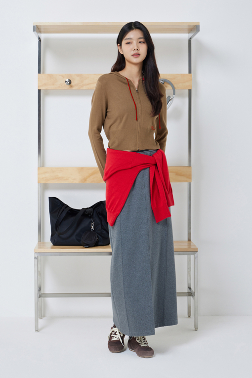 https://img.benettonmall.com/PARTS/KS/26F/SAKCE7661CA_MB_M6.jpg?cb=1792404559