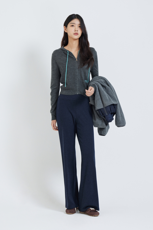 https://img.benettonmall.com/PARTS/KS/26F/SAKCE7661DG_MB_M6.jpg?cb=1792404559