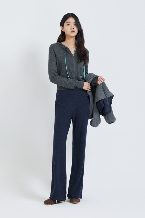 https://img.benettonmall.com/PARTS/KS/26F/SAKCE7661DG_MB_M7.jpg?cb=1792404559