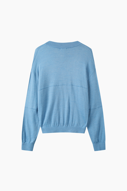 https://img.benettonmall.com/PARTS/KS/26F/SAKCE8661DB_MB_D1.jpg?cb=1792404559