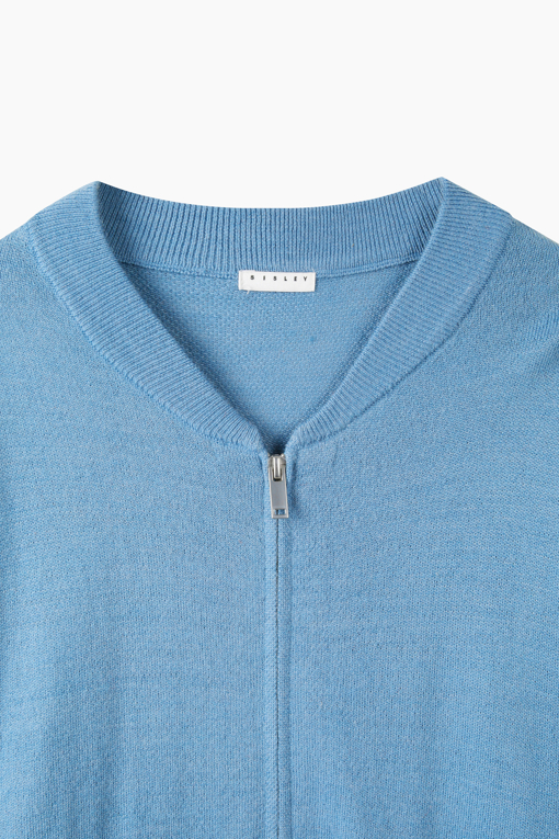 https://img.benettonmall.com/PARTS/KS/26F/SAKCE8661DB_MB_D2.jpg?cb=1792404559