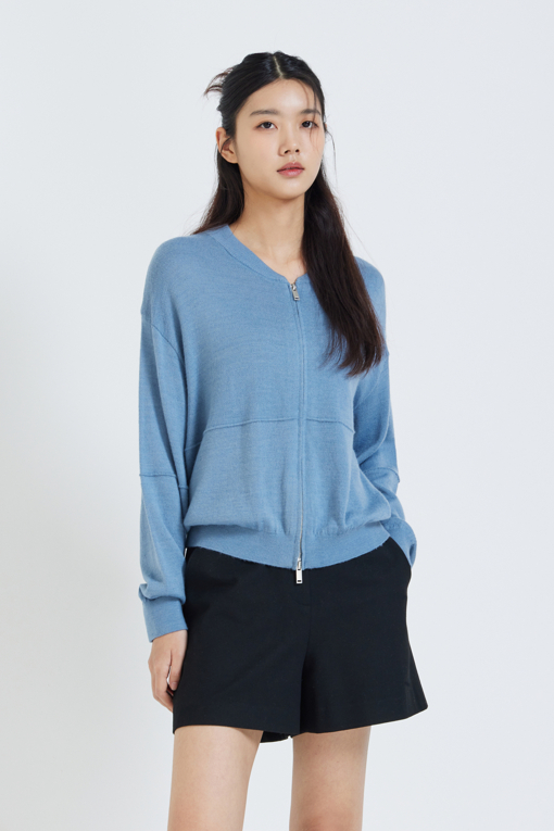 https://img.benettonmall.com/PARTS/KS/26F/SAKCE8661DB_MB_M0.jpg?cb=1792404559