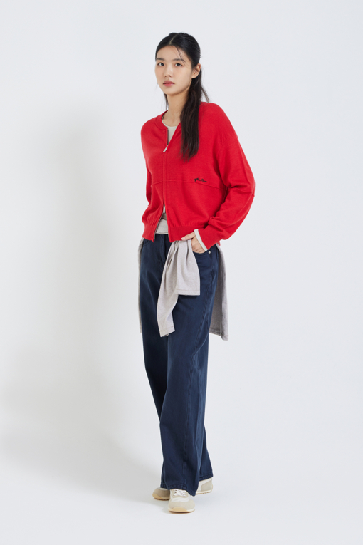 https://img.benettonmall.com/PARTS/KS/26F/SAKCE8661RD_MB_M7.jpg?cb=1792404559