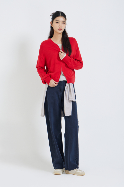 https://img.benettonmall.com/PARTS/KS/26F/SAKCE8661RD_MB_M8.jpg?cb=1792404559