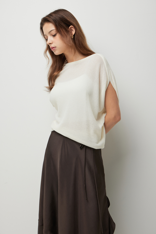 https://img.benettonmall.com/PARTS/KS/26F/SAKP01641IV_MB_D3.jpg?cb=1789983961