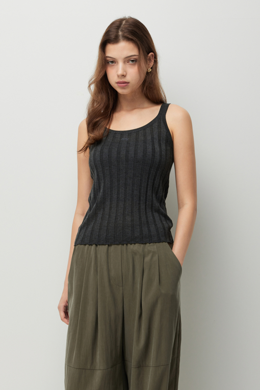 https://img.benettonmall.com/PARTS/KS/26F/SAKP02641CG_MB_D0.jpg?cb=1789983961