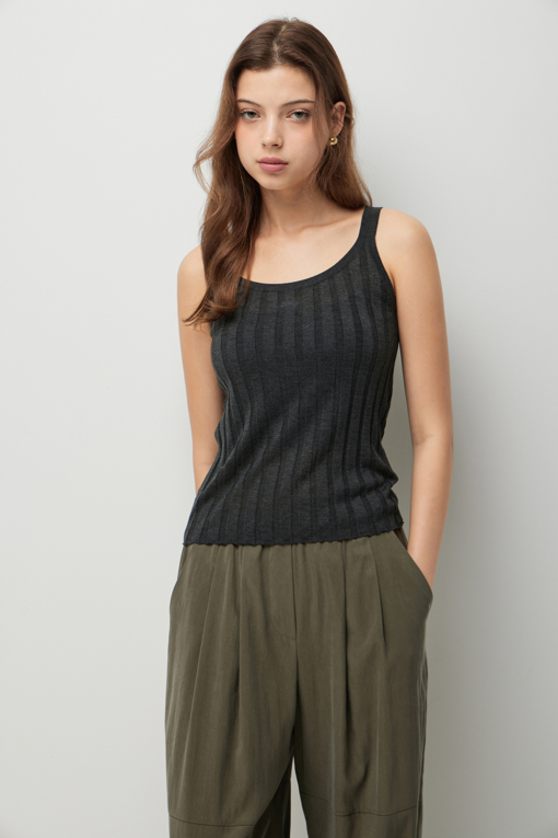 https://img.benettonmall.com/PARTS/KS/26F/SAKP02641CG_MB_D3.jpg?cb=1789983961