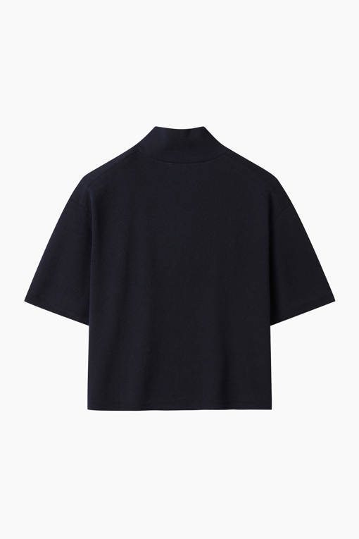 https://img.benettonmall.com/PARTS/KS/26F/SAKP10641DN_MB_D11.jpg?cb=1789410927