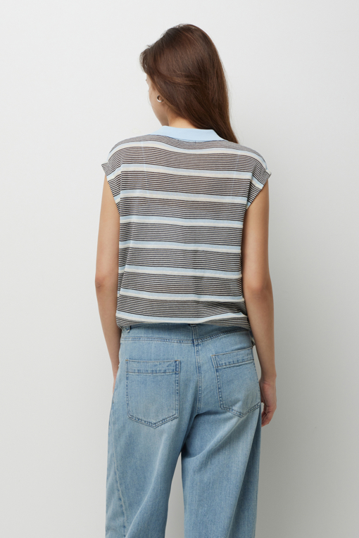 https://img.benettonmall.com/PARTS/KS/26F/SAKP11641SB_MB_D2.jpg?cb=1789983961