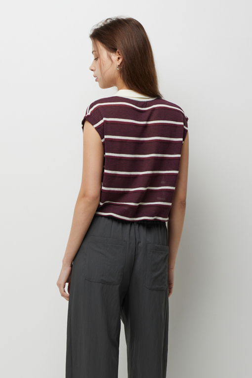https://img.benettonmall.com/PARTS/KS/26F/SAKP11641WI_MB_D2.jpg?cb=1789983961