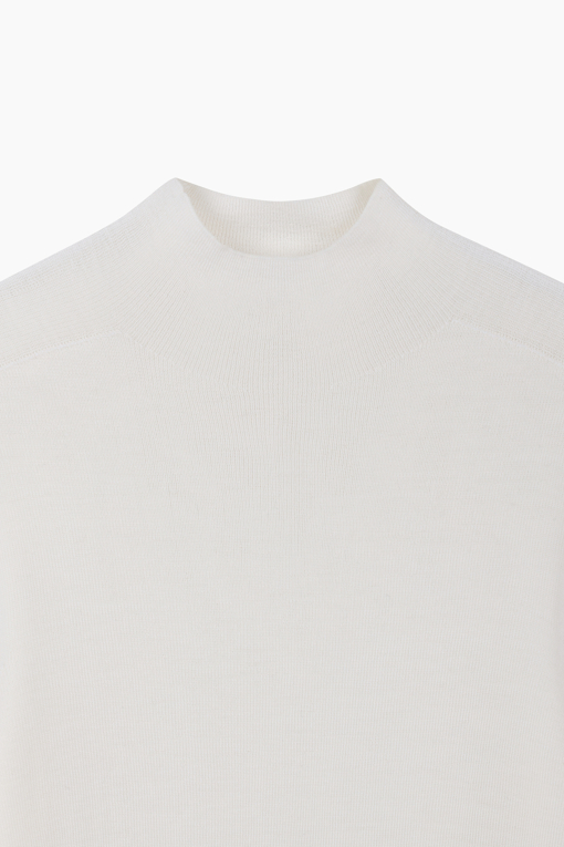 https://img.benettonmall.com/PARTS/KS/26F/SAKP14641IV_MB_D2.jpg?cb=1789410927