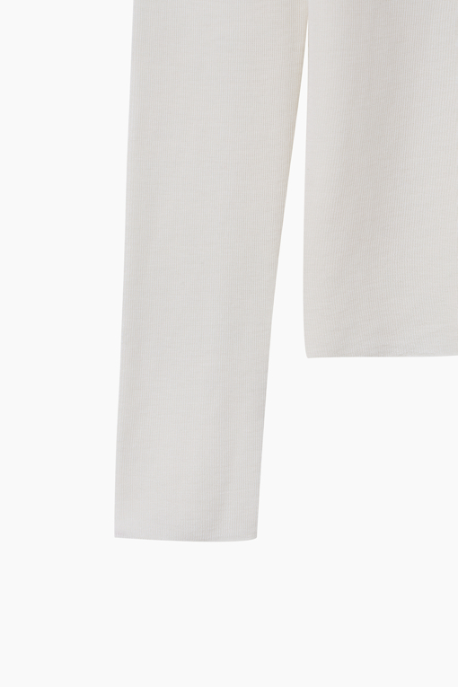 https://img.benettonmall.com/PARTS/KS/26F/SAKP14641IV_MB_D3.jpg?cb=1789410927