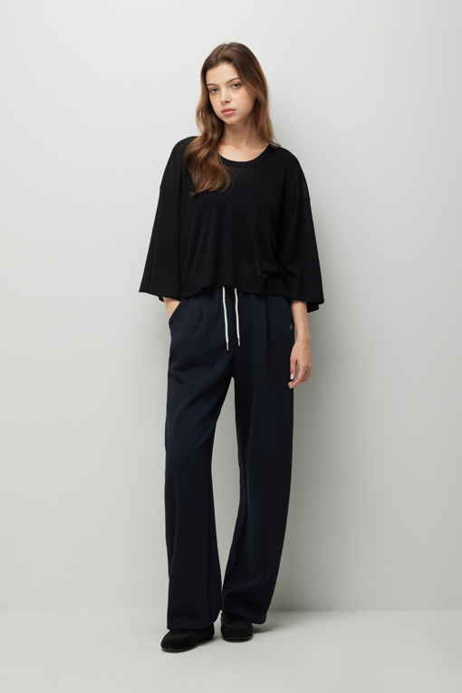 https://img.benettonmall.com/PARTS/KS/26F/SAKP16641BK_MB_D5.jpg?cb=1789410927