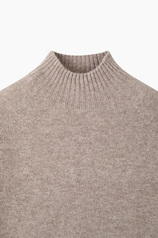 https://img.benettonmall.com/PARTS/KS/26F/SAKP32661ME_MB_D2.jpg?cb=1789983961