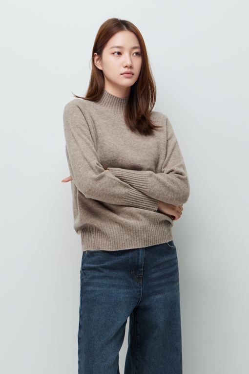https://img.benettonmall.com/PARTS/KS/26F/SAKP32661ME_MB_M1.jpg?cb=1789983961